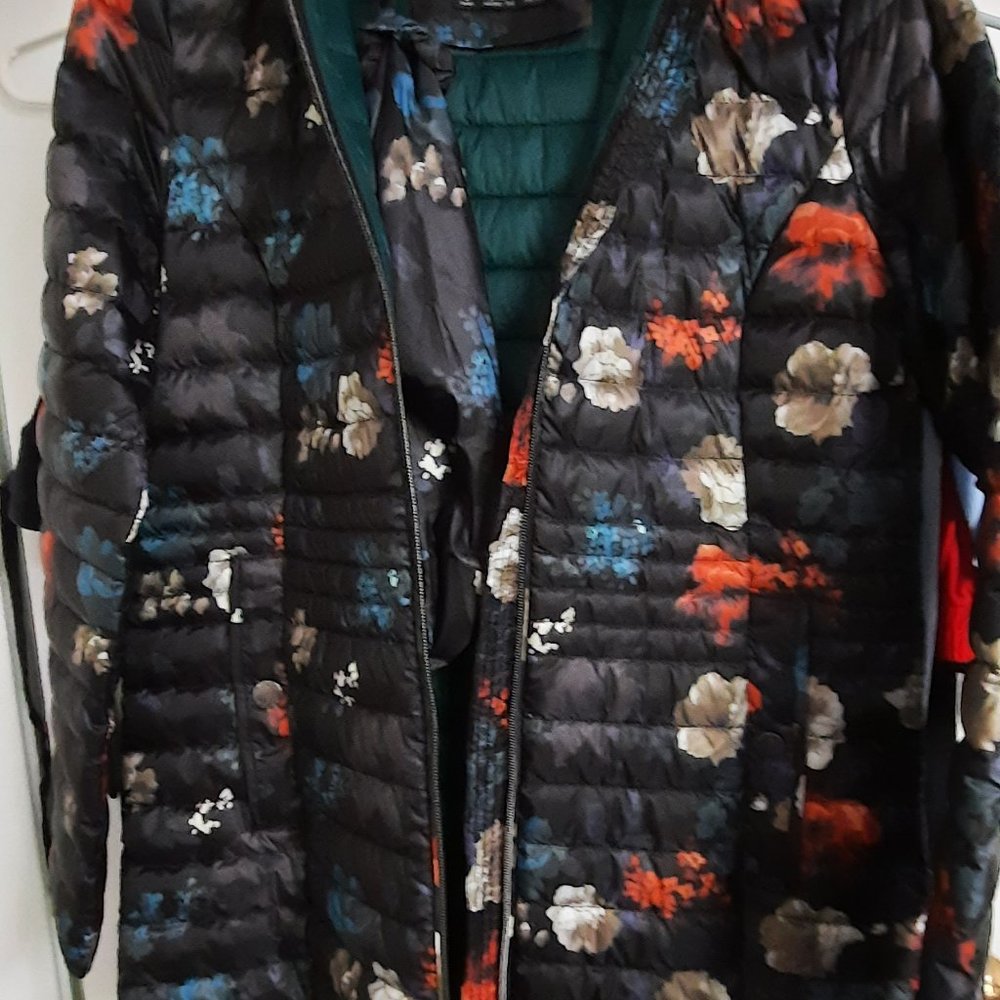 Small puffer jacket - Picture 5 of 9